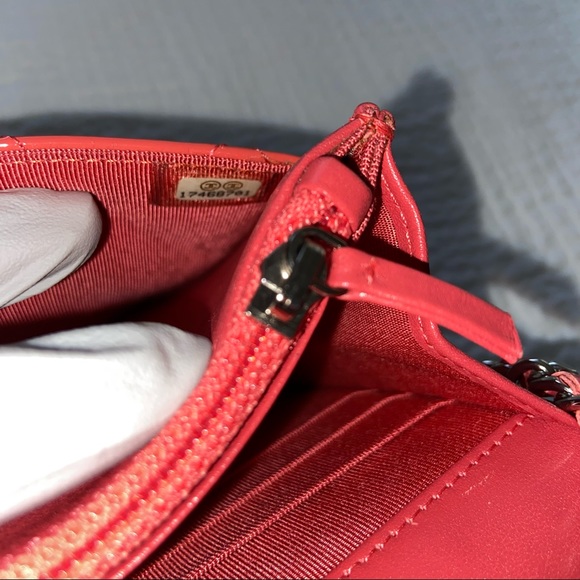 Chanel Patent Quilted Dark Pink Wallet On Chain WOC - Picture 9 of 12